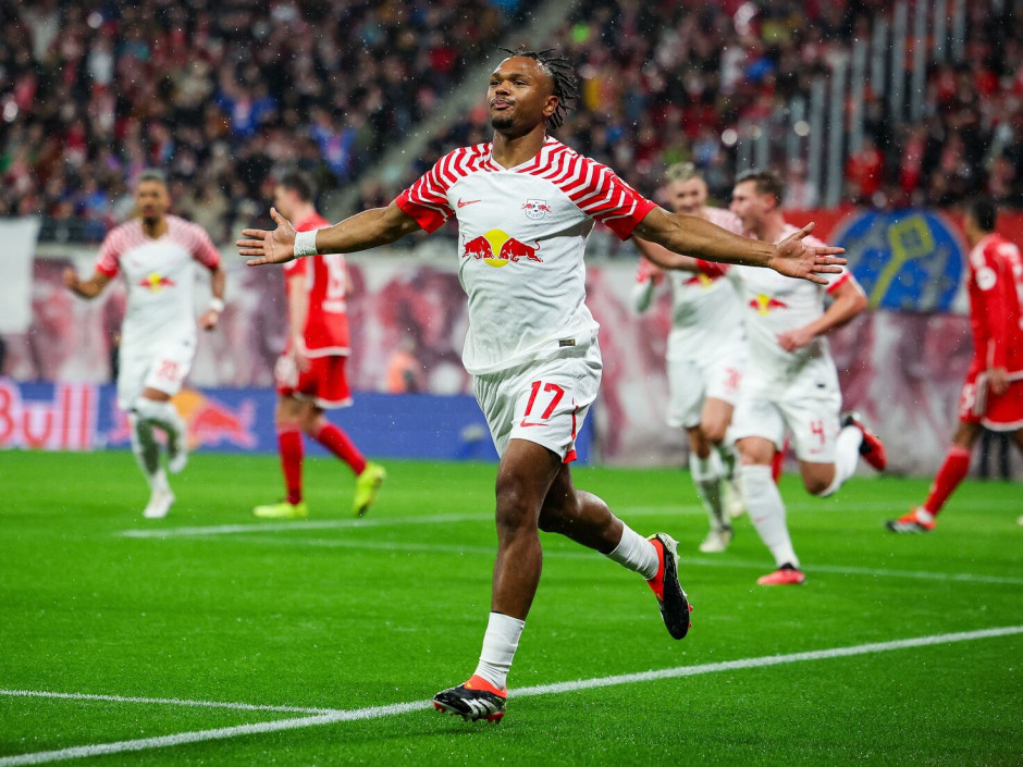 包含多特蒙德完胜莱比锡红牛，托尼状态火热的词条