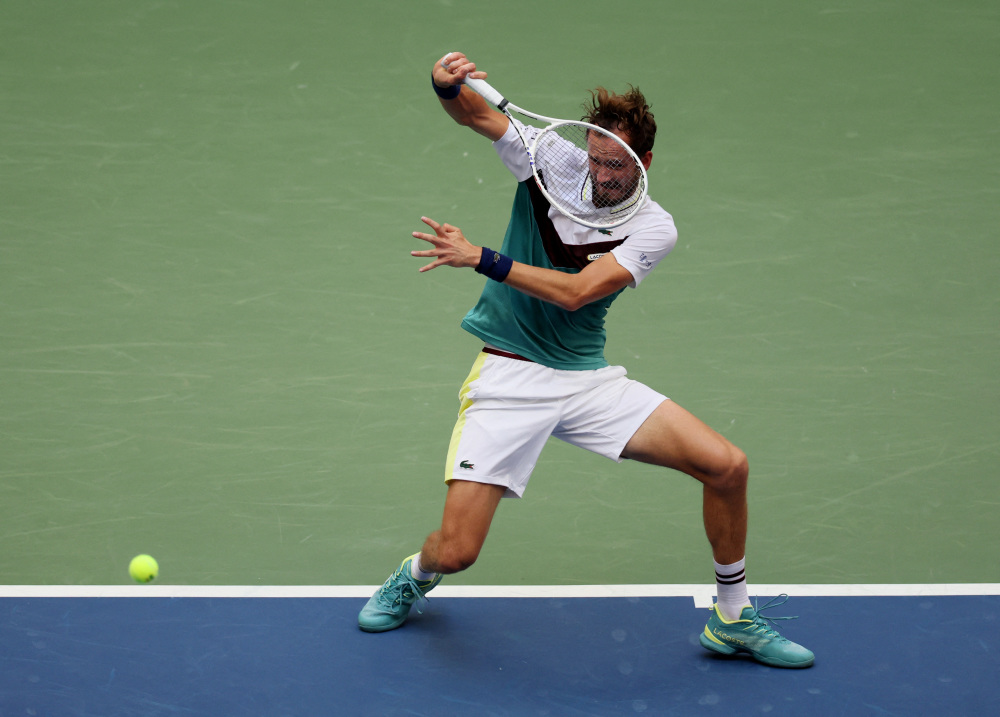 拉沃尔杯力克年终总决赛,梅德韦杰夫点燃赛场 拉沃尔杯力克年终总决赛,梅德韦杰夫点燃赛场