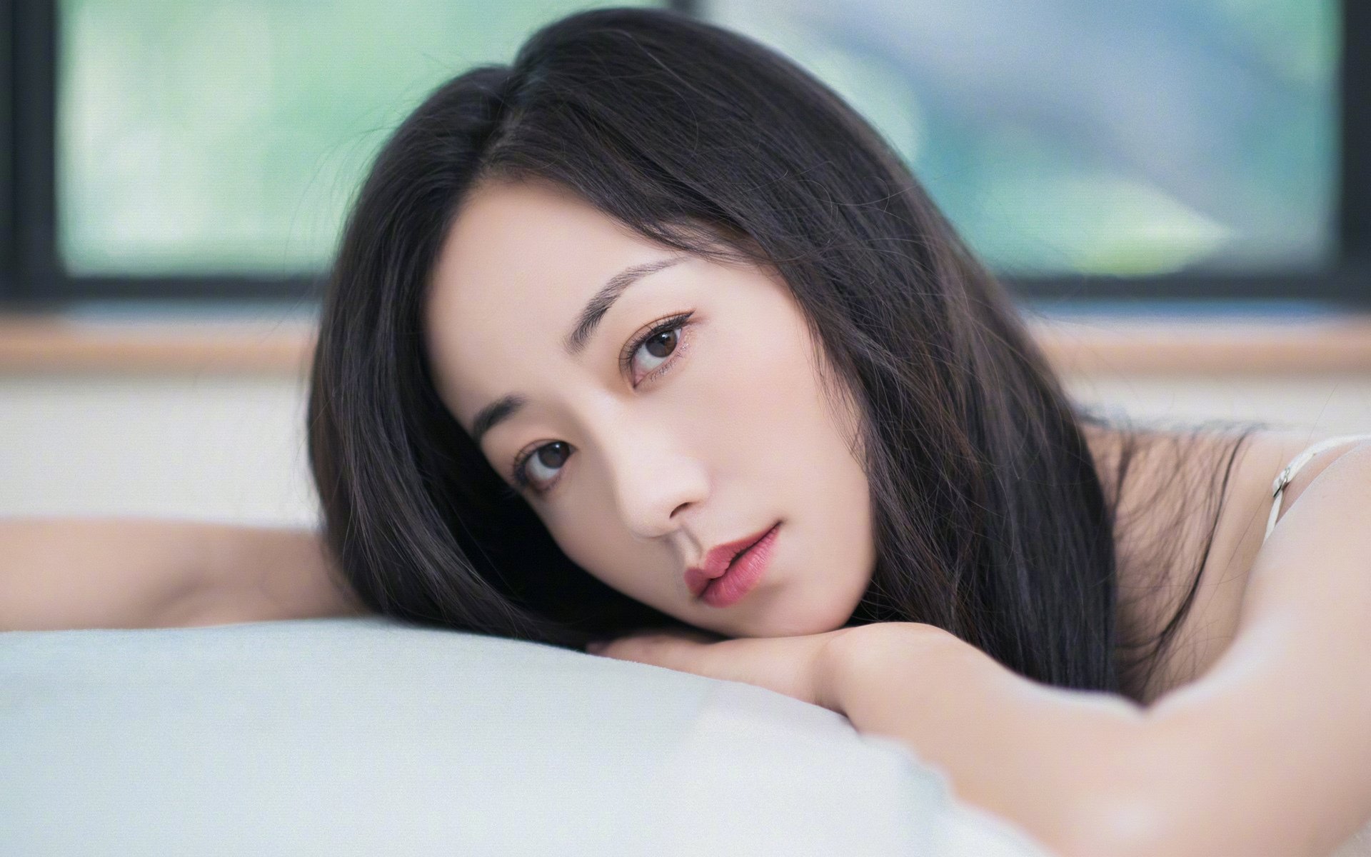 哨声尚未吹响，当希腊在债务赛场碾压美国，基米希在政治中场惊艳四座